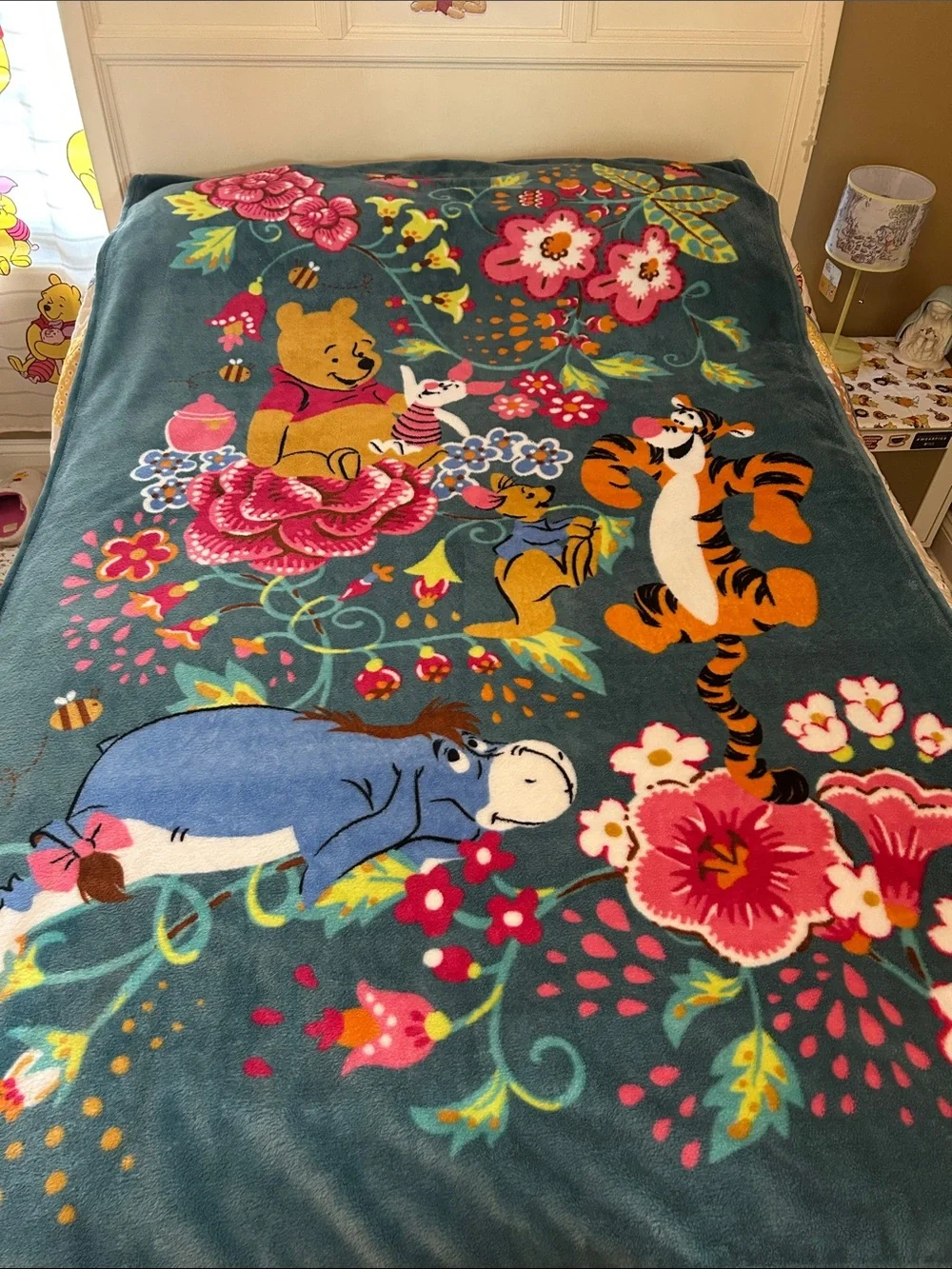 Vera Bradley Teal Floral Winnie the Pooh Throw Blanket 80”x50”